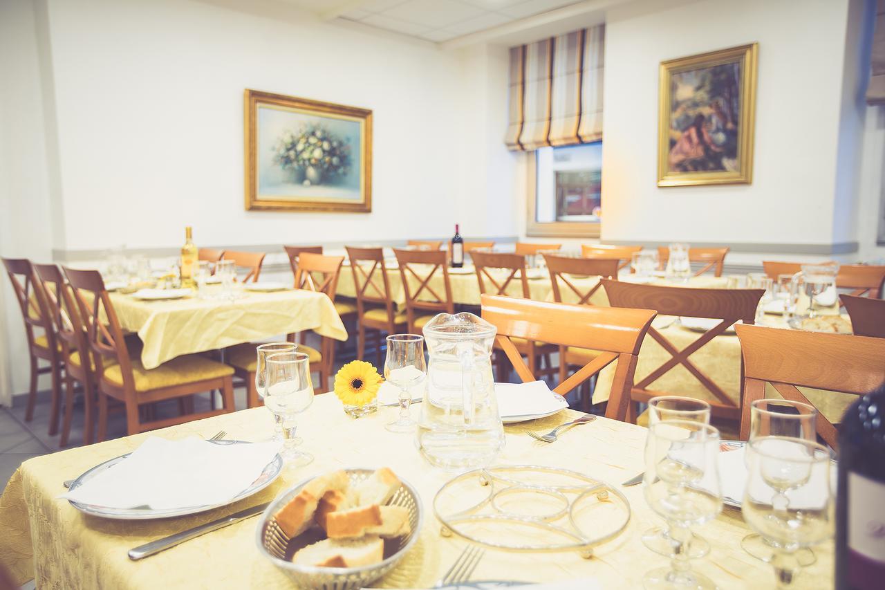 Hotel Notre Dame De France Lourdes Ngoại thất bức ảnh